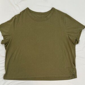 lululemon athletica Khaki Short Sleeve Tee